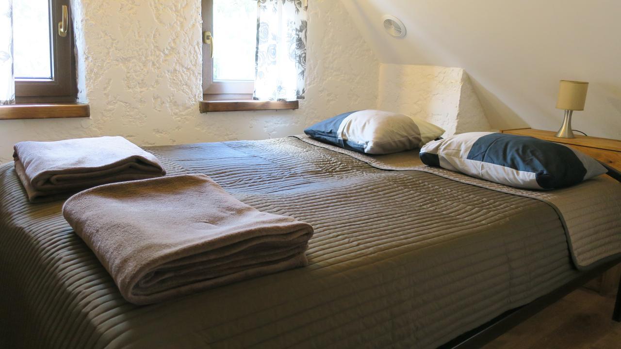Osada Pod Czerwonym Debem - Czarny Mlyn Villa Jastrzębia Góra Exteriör bild